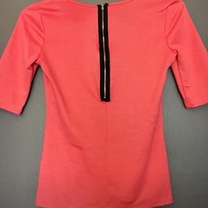 Kirra by PACSUN 3/4 sleeve fitted top. Medium